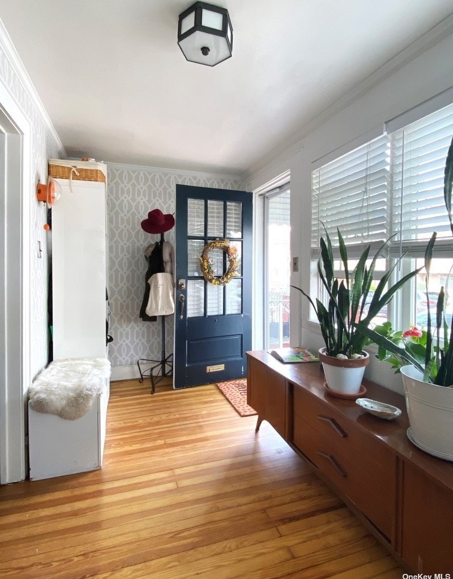 64-26 72nd St, Flushing, NY 11379-1008