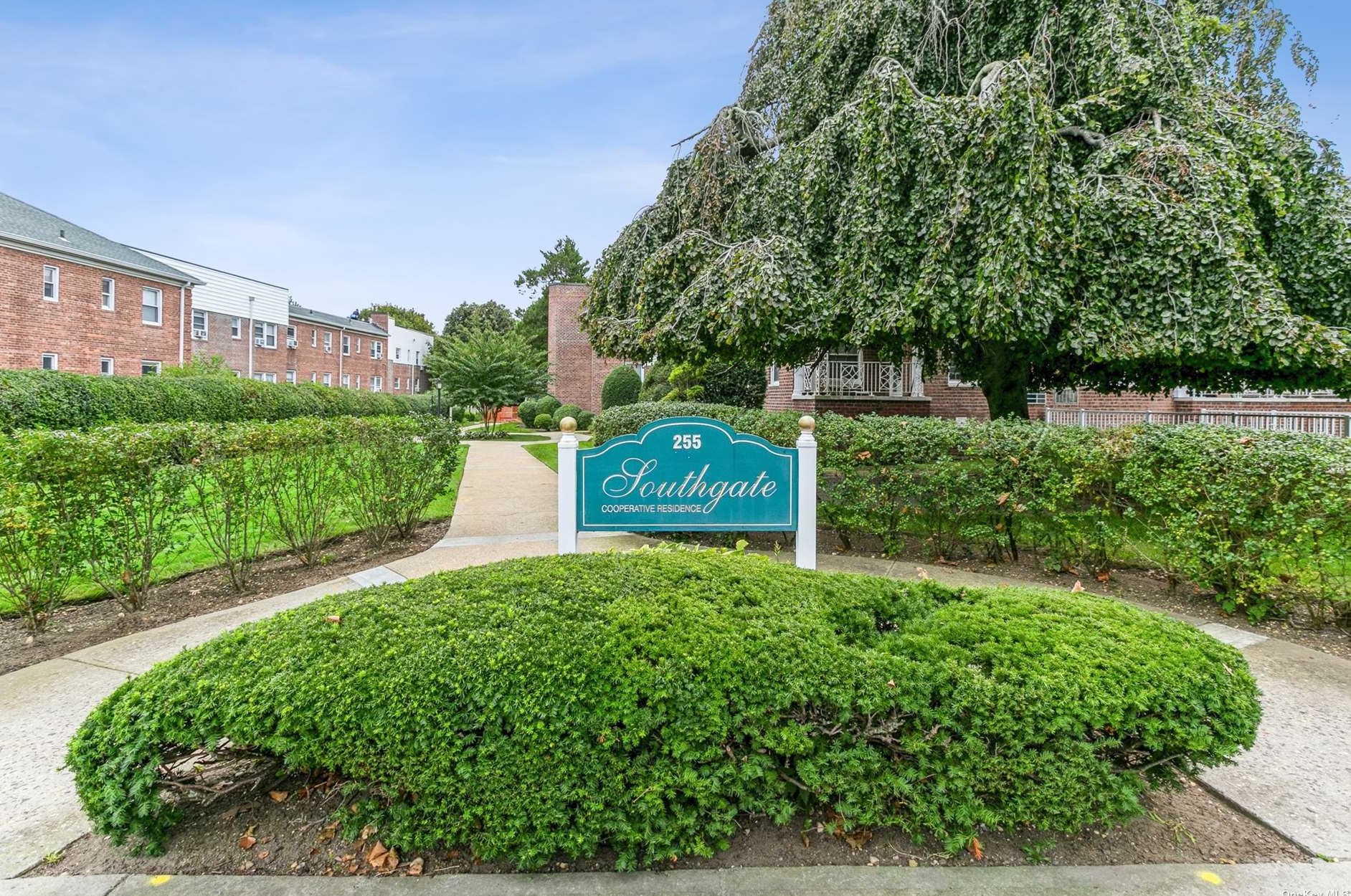 255 Central #b204, Meadowmere Park, NY 11559