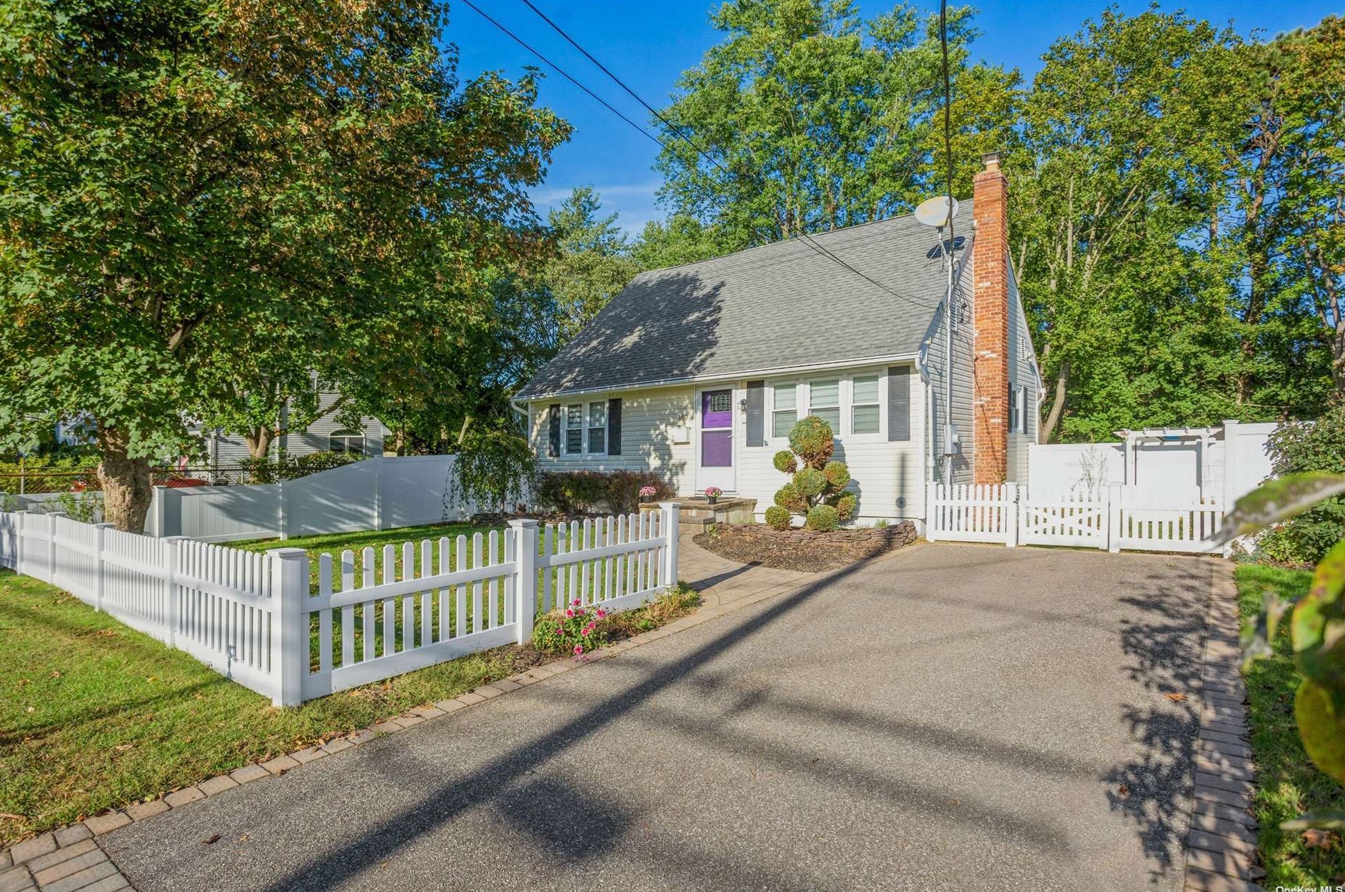 149 Prospect Ave, Canaan Lake, NY 11772-2222