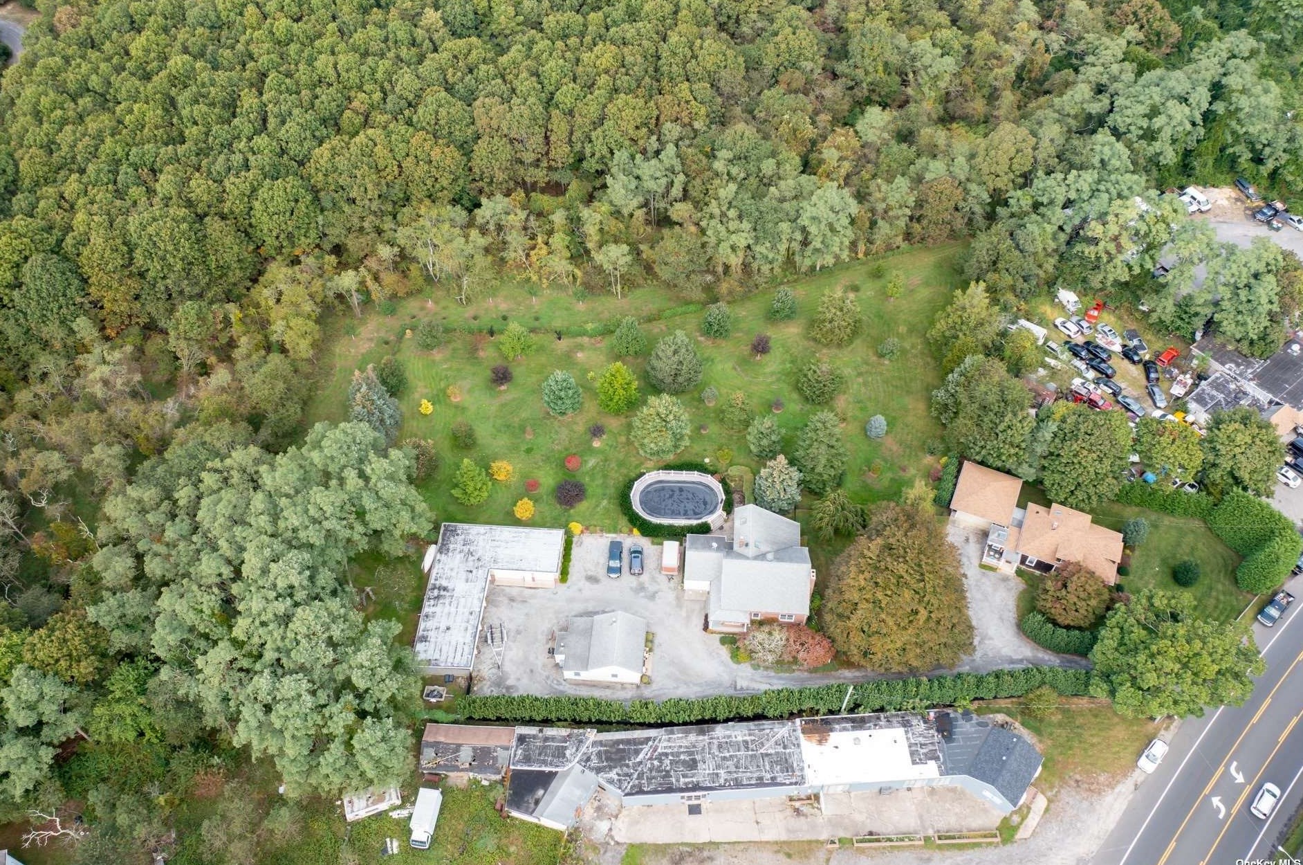 2541& 2543 Montauk Hwy, Brookhaven, NY 11719