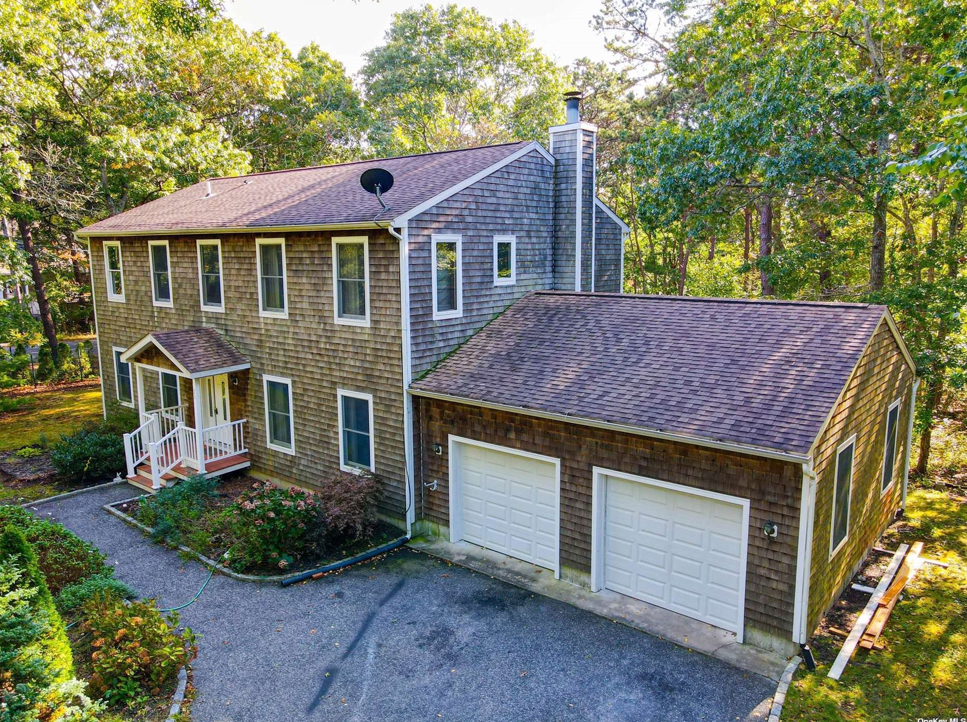 26 Towhee Trail, East Hampton, NY 11937