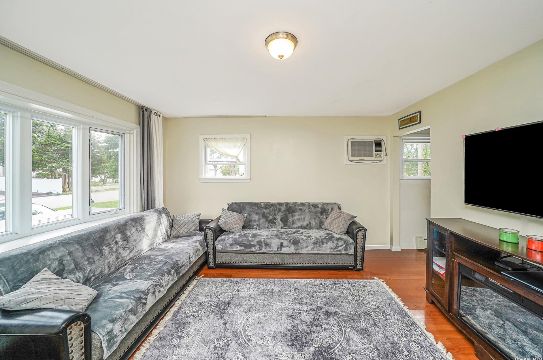 56 John Dr, Farmingville, NY 11738-1959