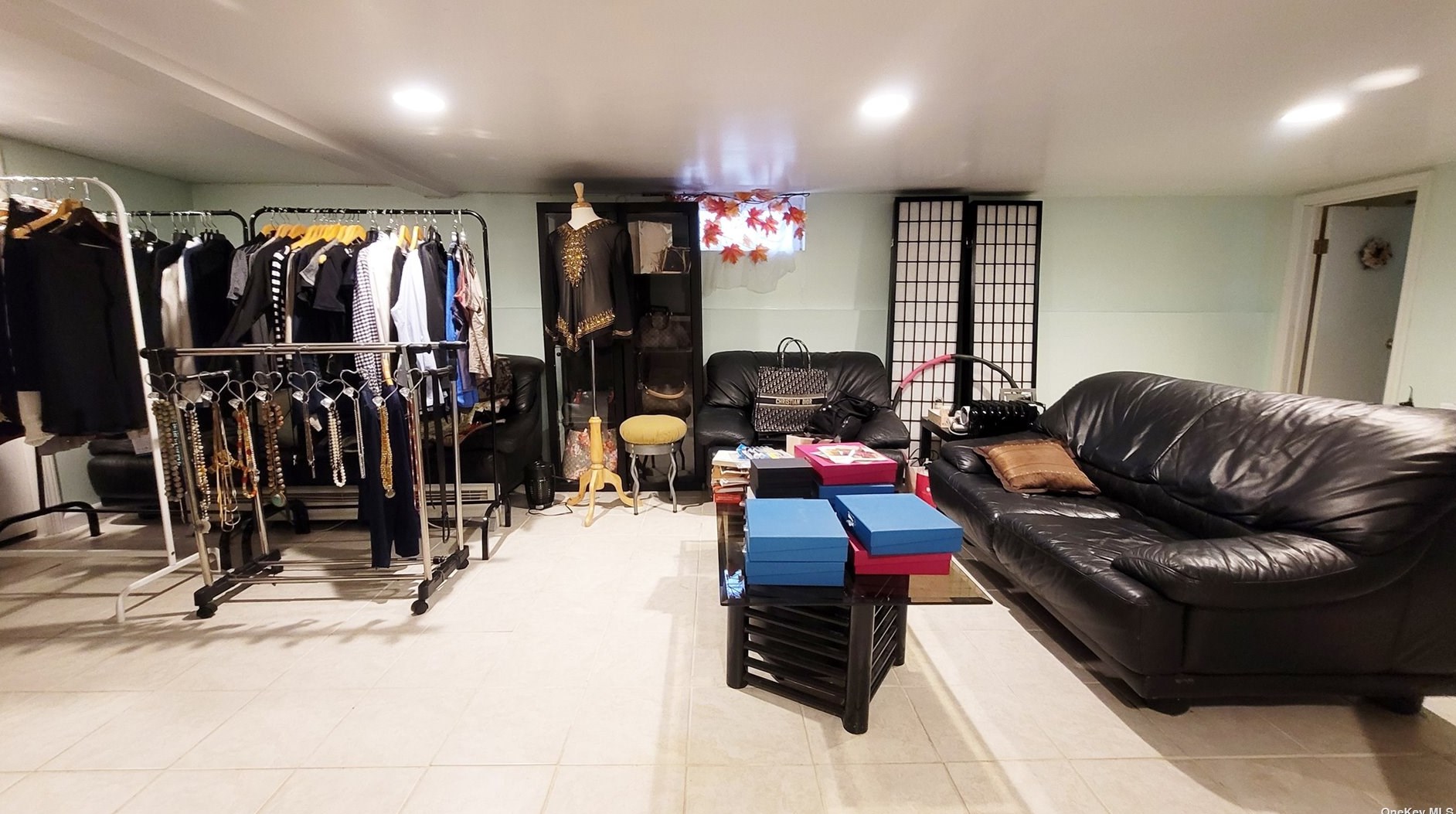 34-14 208th St, Flushing NY exterior