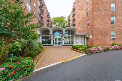 54-40 Little Neck Pkwy #6B - Photo 1