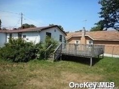 86 Oak St, Freeport, NY 11520