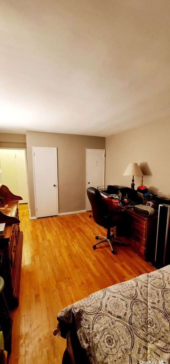 55 Austin Pl, Staten Island, NY 10304-2107