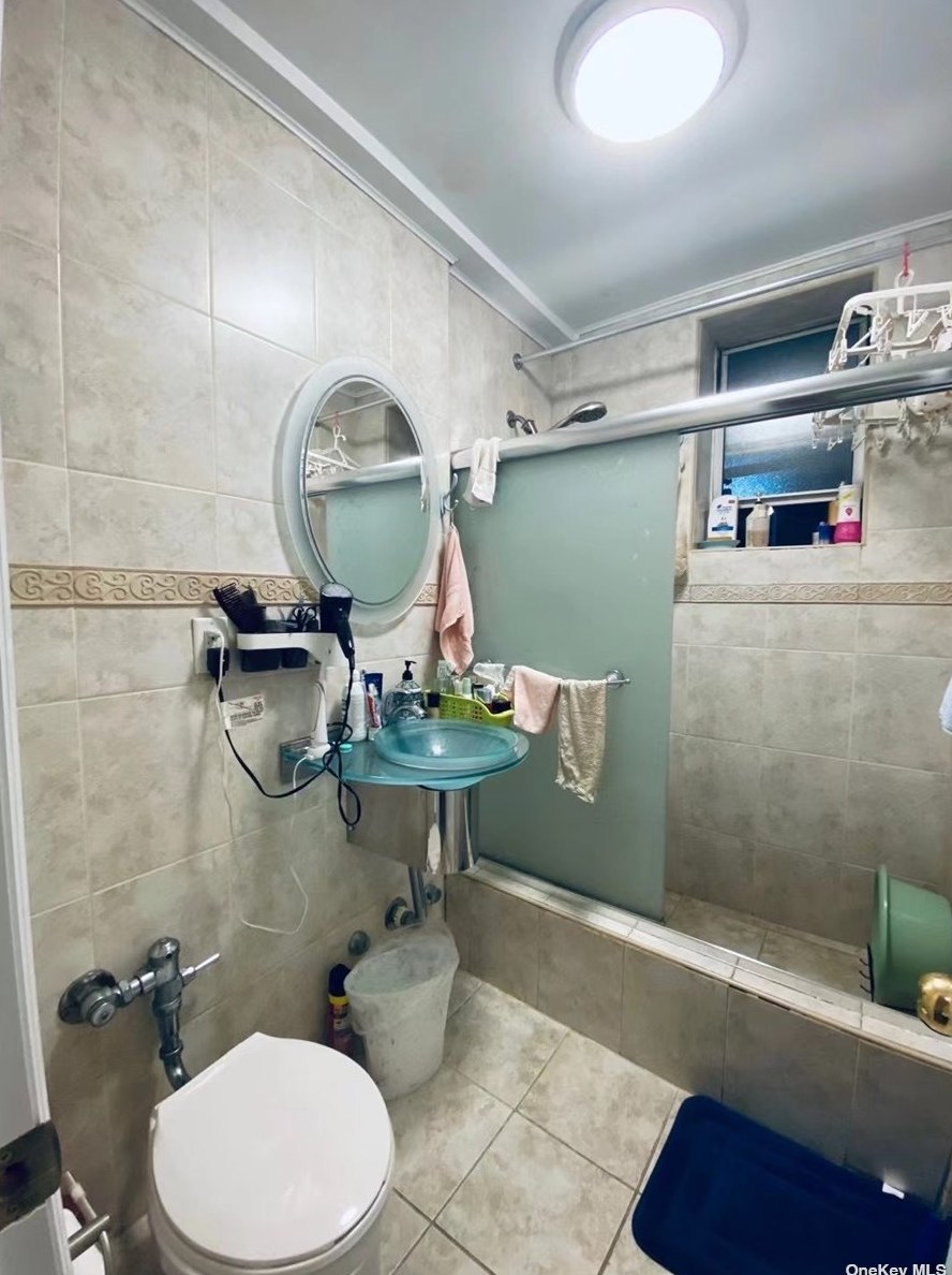 35-10 150th St, Flushing NY  11354-1151 exterior