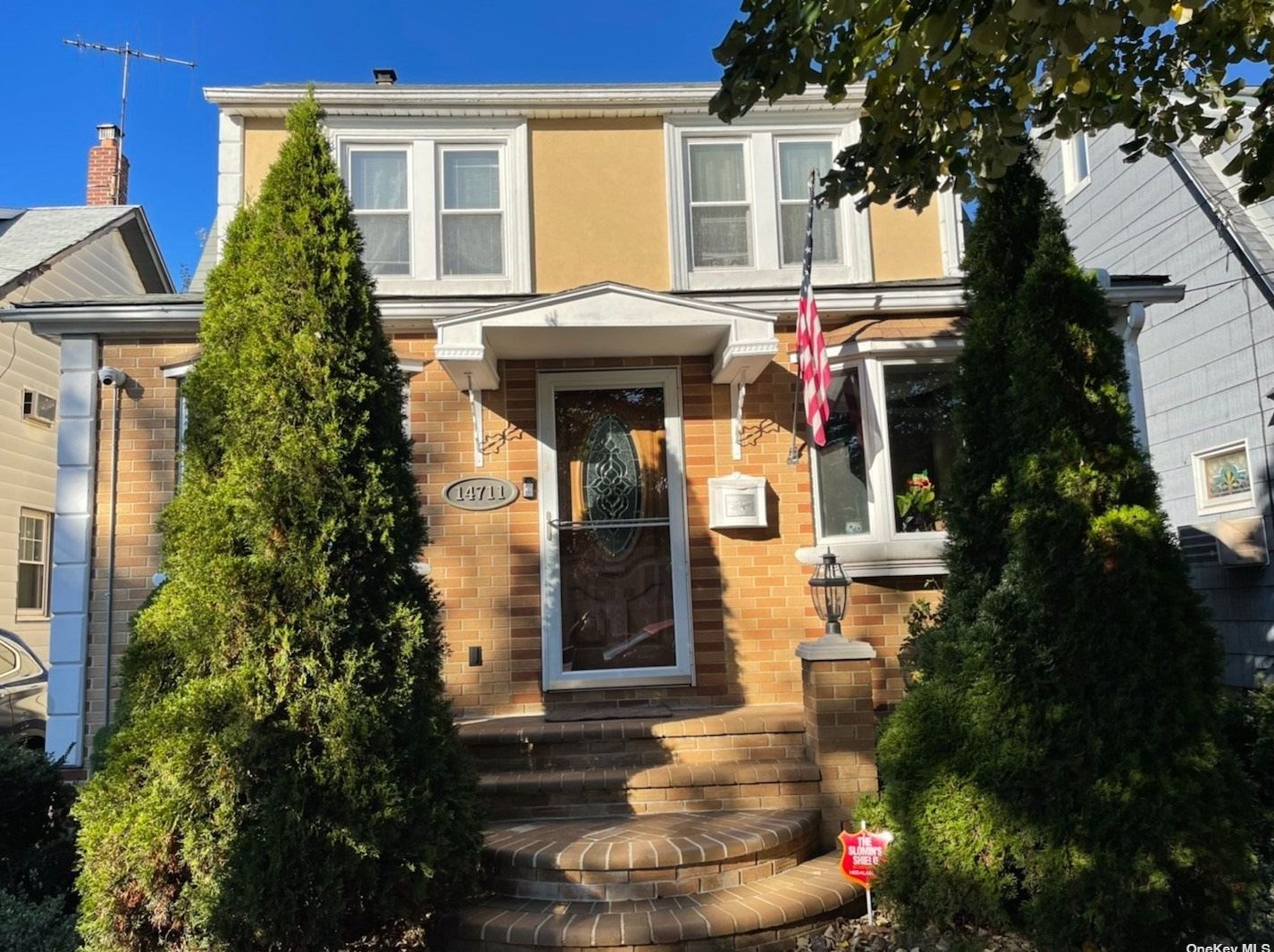 147-11 17th Rd, Flushing, NY 11357-3026