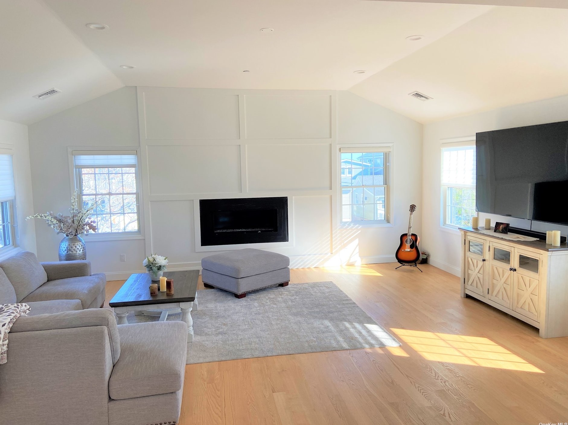 70 Virginia Ave, East Atlantic Beach, NY 11561