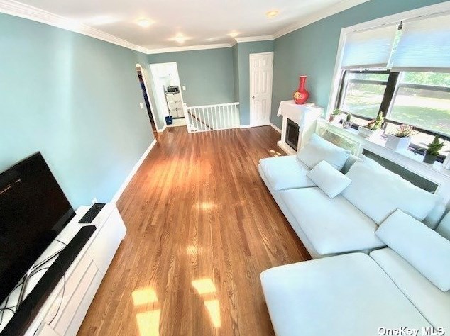 217-18 73rd Ave, Flushing, NY 11364-2340