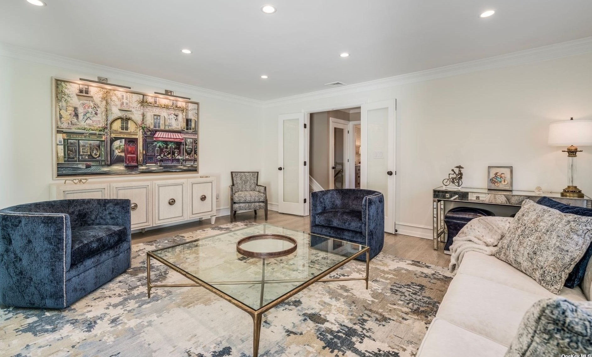 18 Briarcliff Pl, Hunt NY  11743-1826 exterior