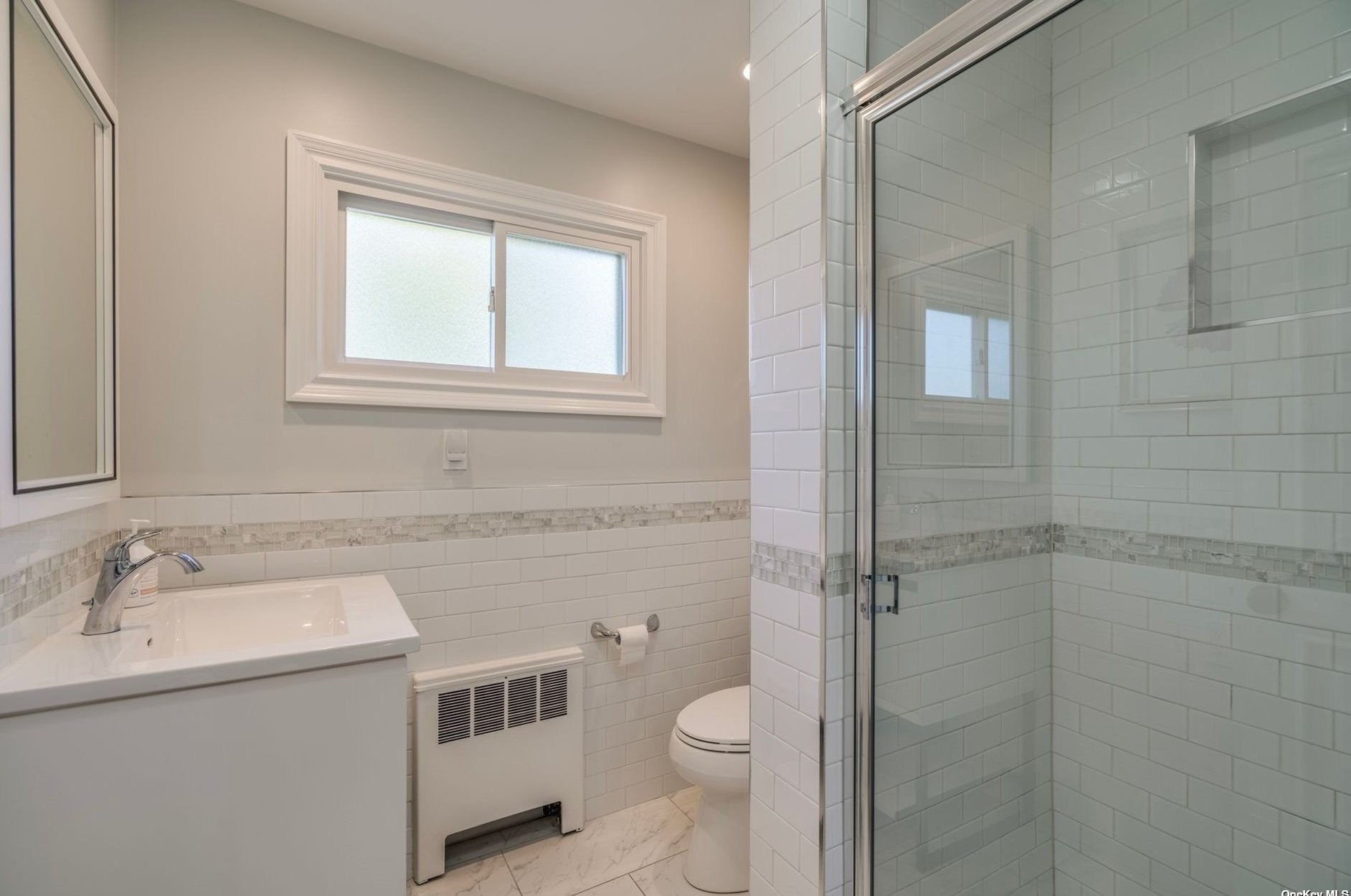 18 Briarcliff Pl, Hunt NY  11743-1826 exterior