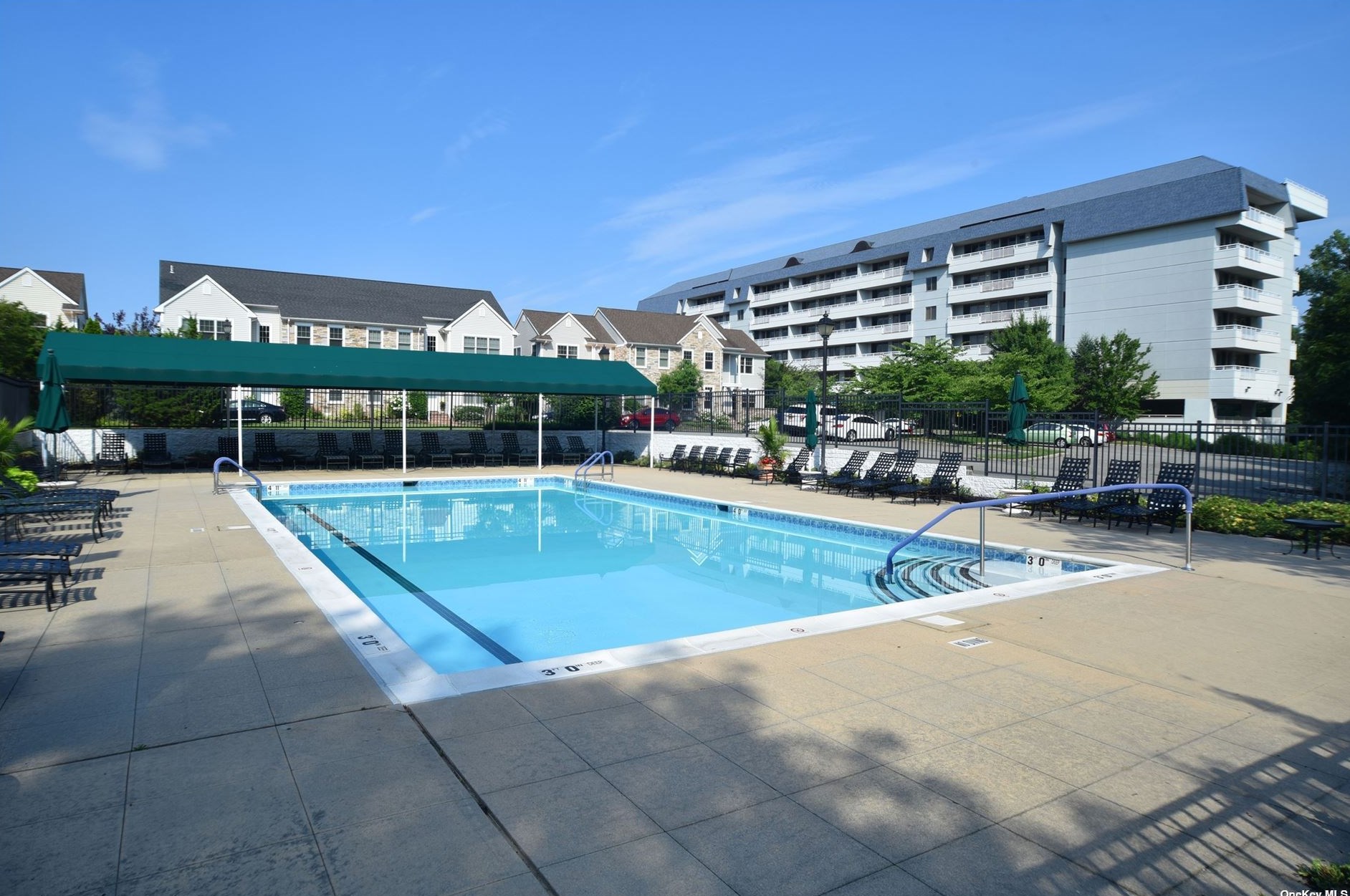 100 Harbor View Dr, Port Washington NY  11050-4700 exterior