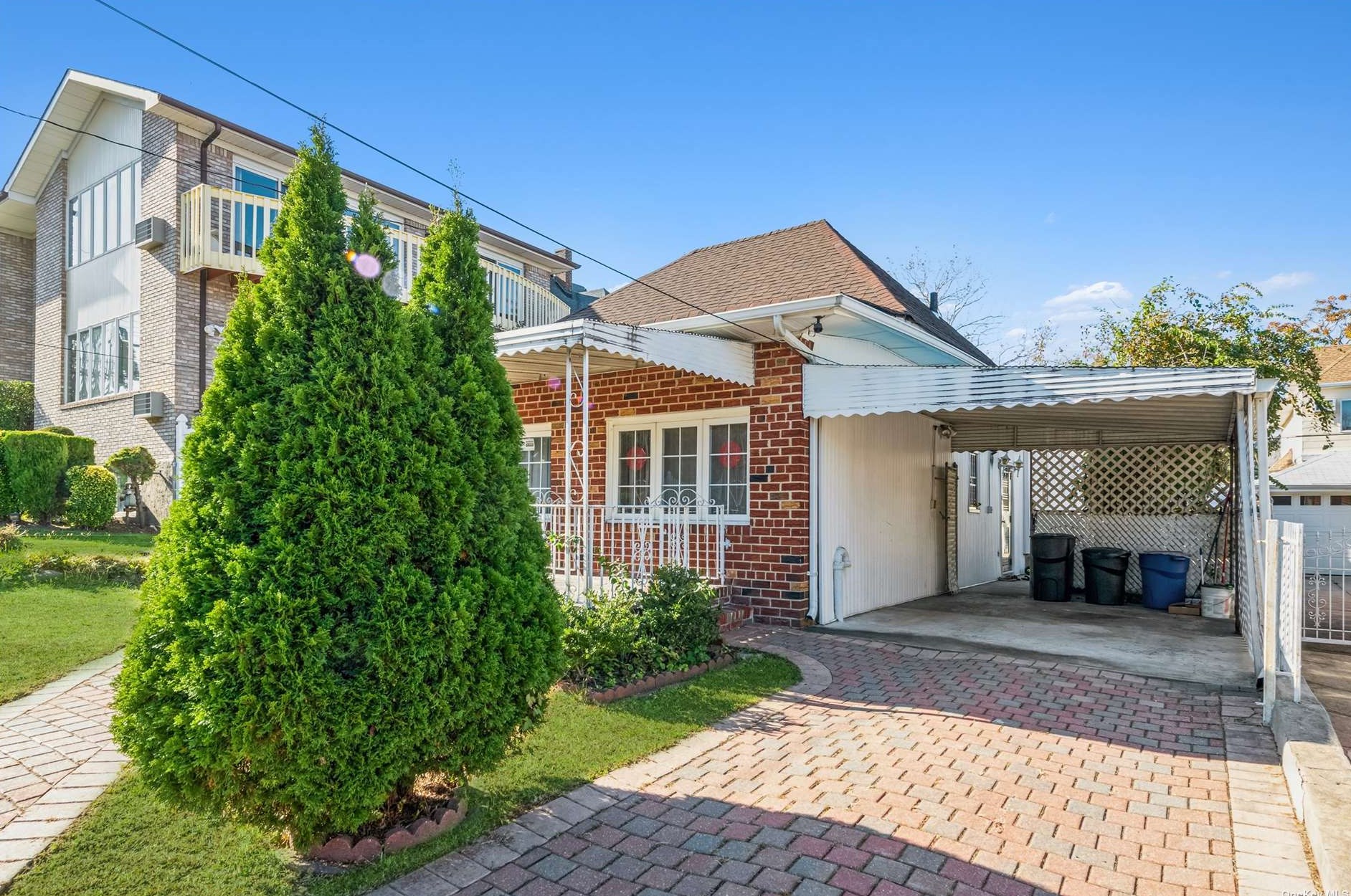 13-28 139th St, Flushing, NY 11357-2335