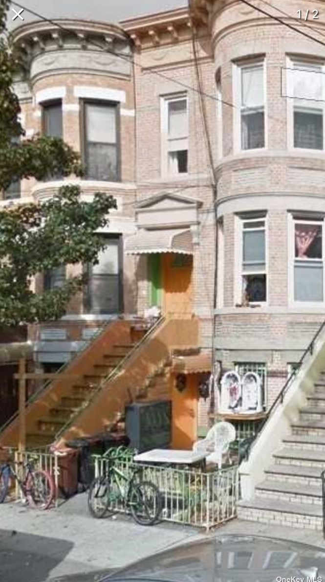 60-91 70th Ave, Flushing, NY 11385-5654