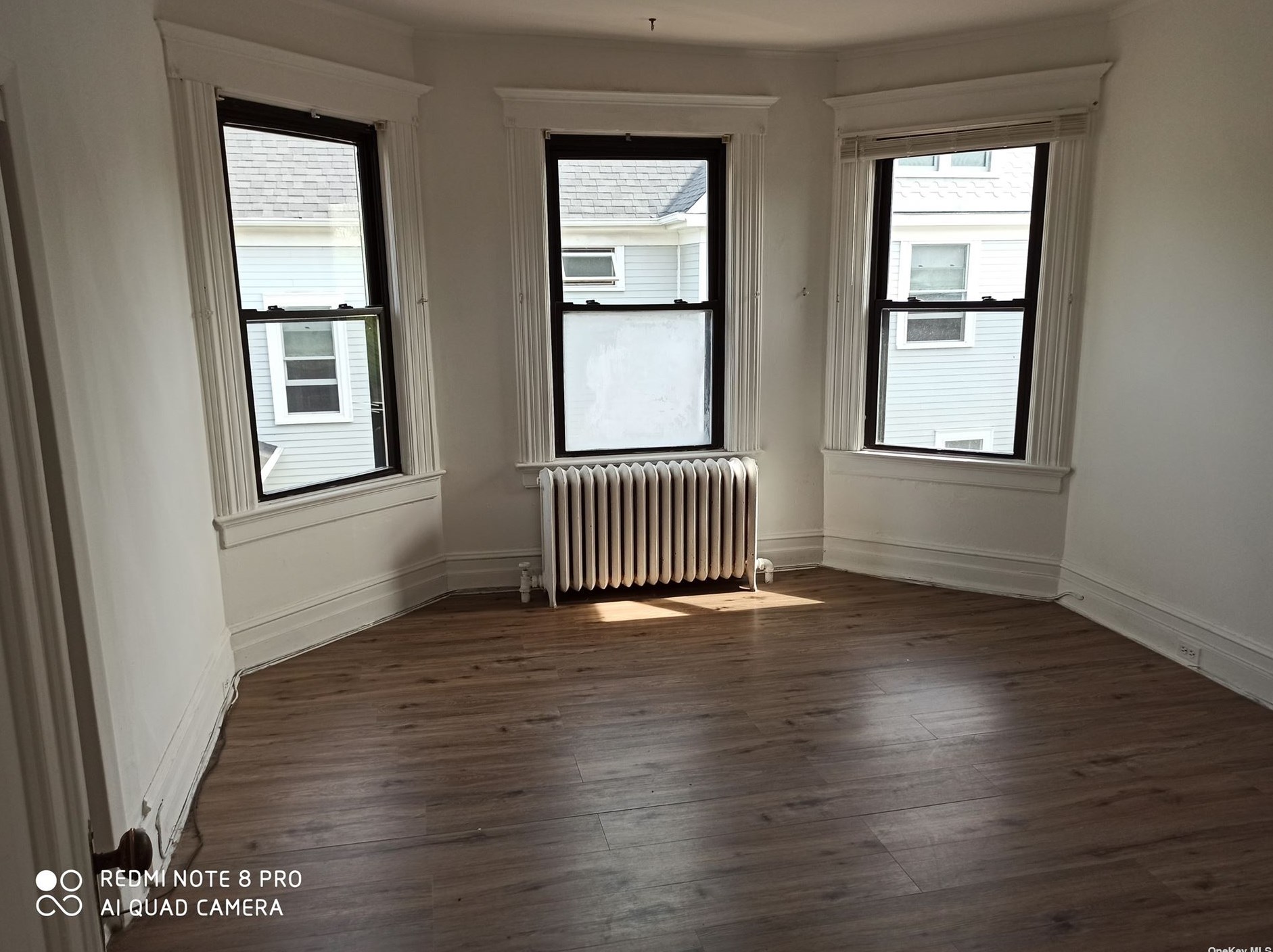 28 S Carll Ave, Babylon, NY 11702