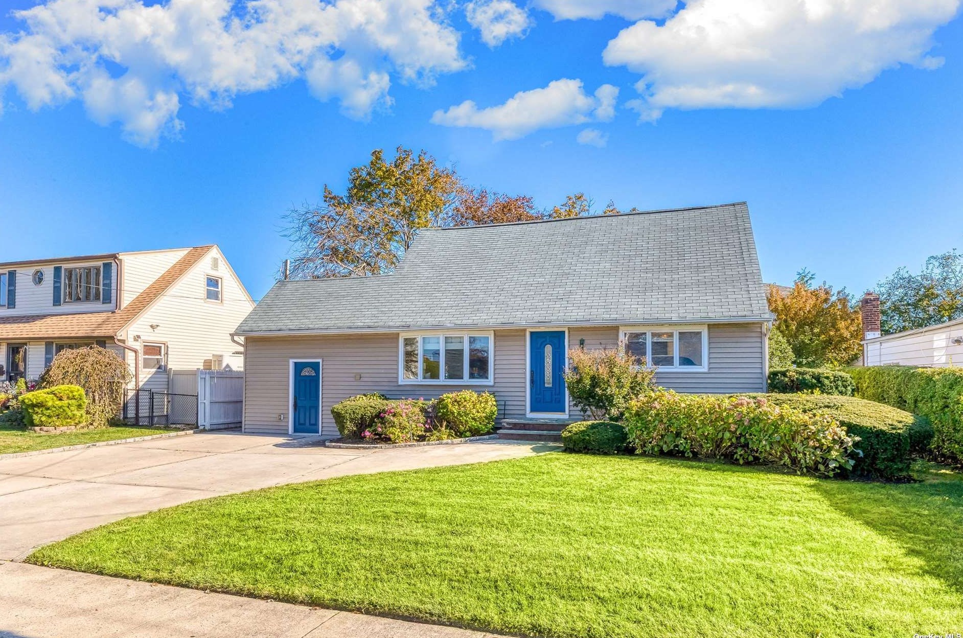 3391 Weidner Ave, Rockville Centre, NY 11572-3527