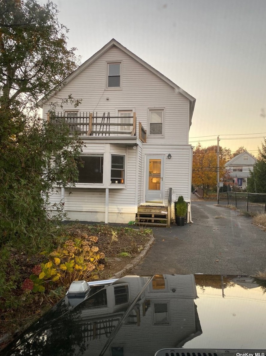 168 Jefferson Ave, East Hills, NY 11577-2015