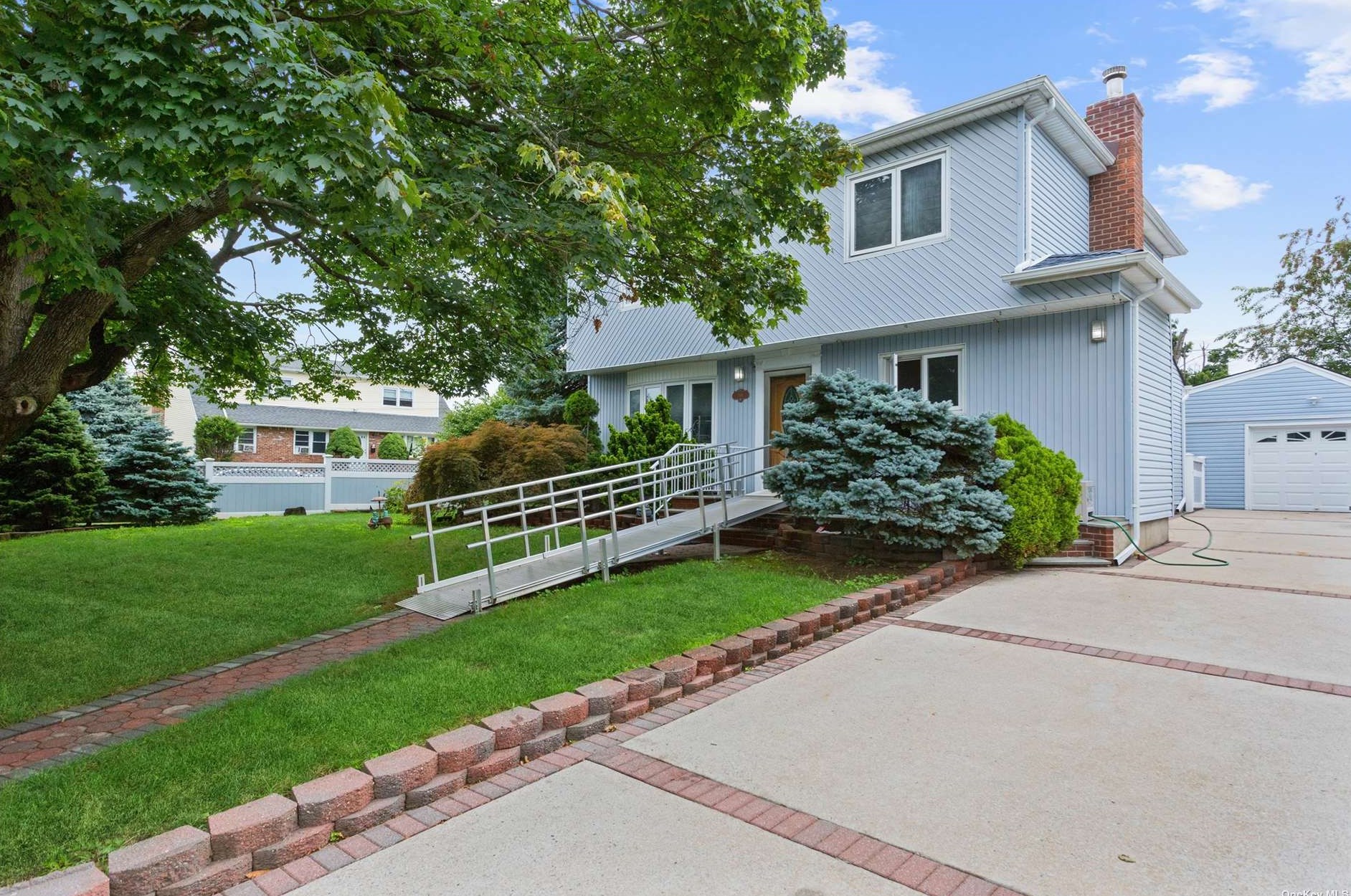 301 Plymouth Ct, Hempstead, NY 11553-1930