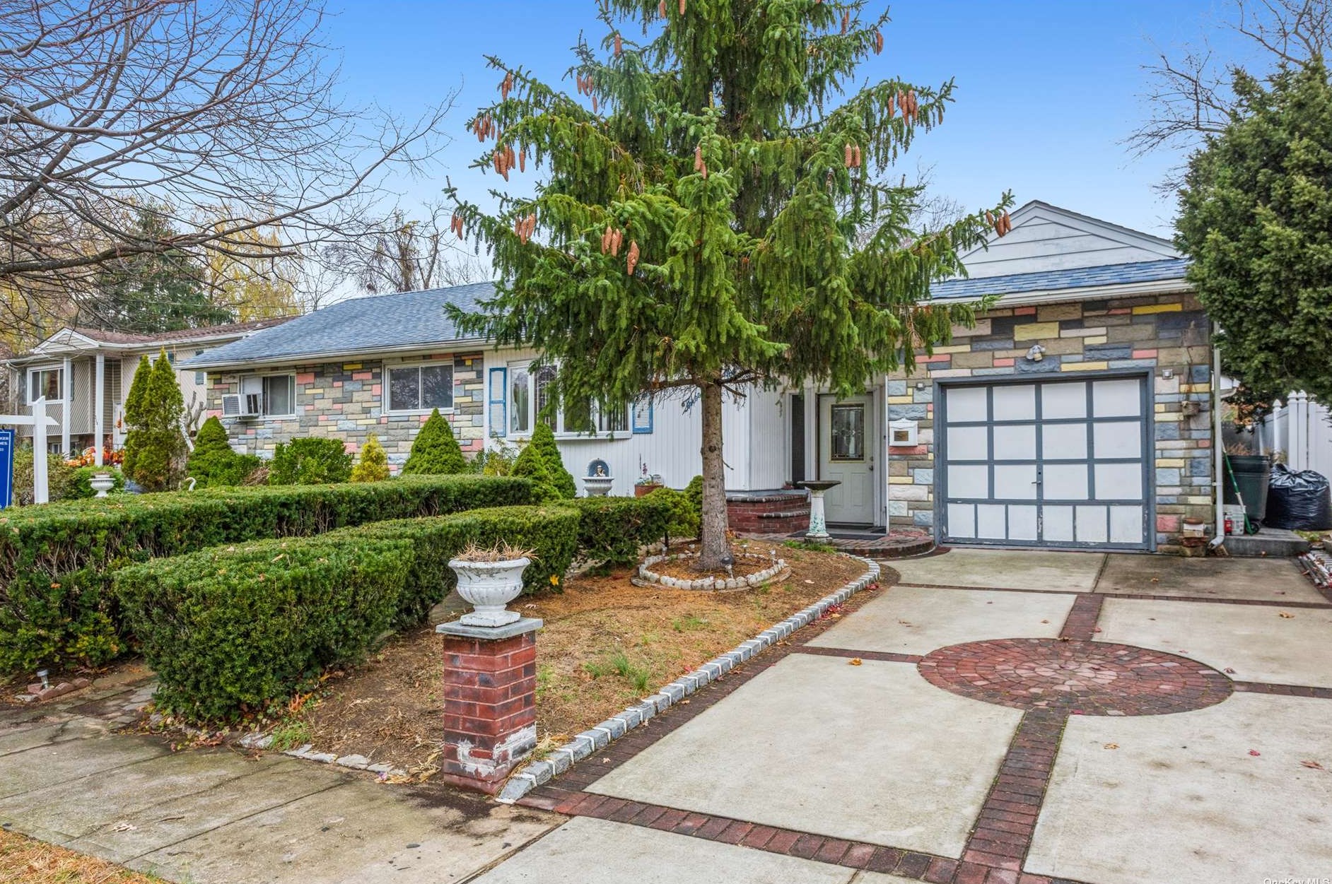 344 Coventry Rd, Hempstead, NY 11552-4118