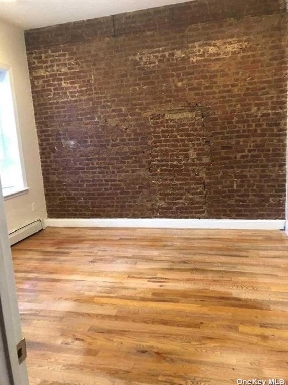 531 Pine St, Brooklyn, NY 11208