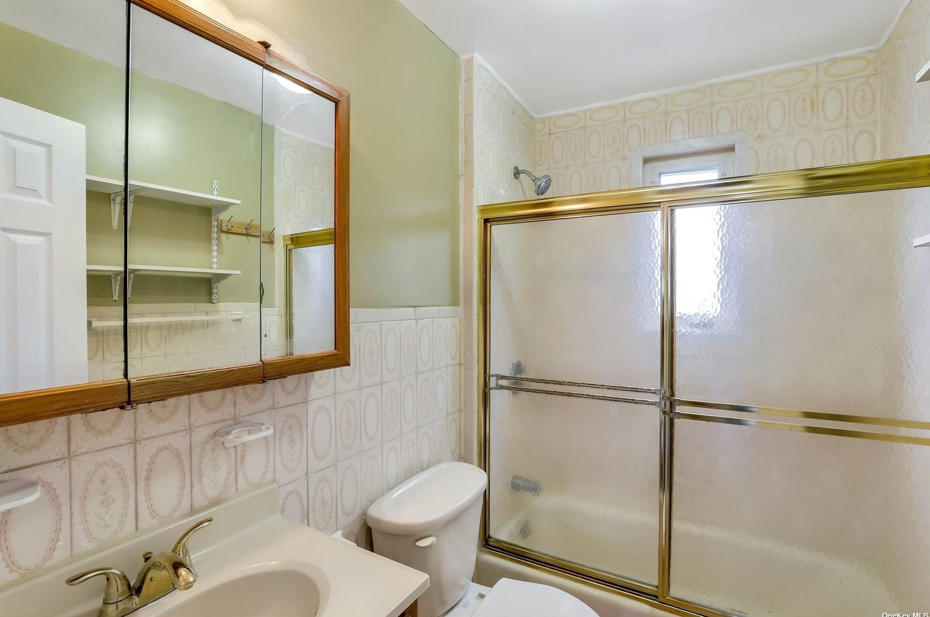 51-69 72nd Pl, Flushing NY exterior