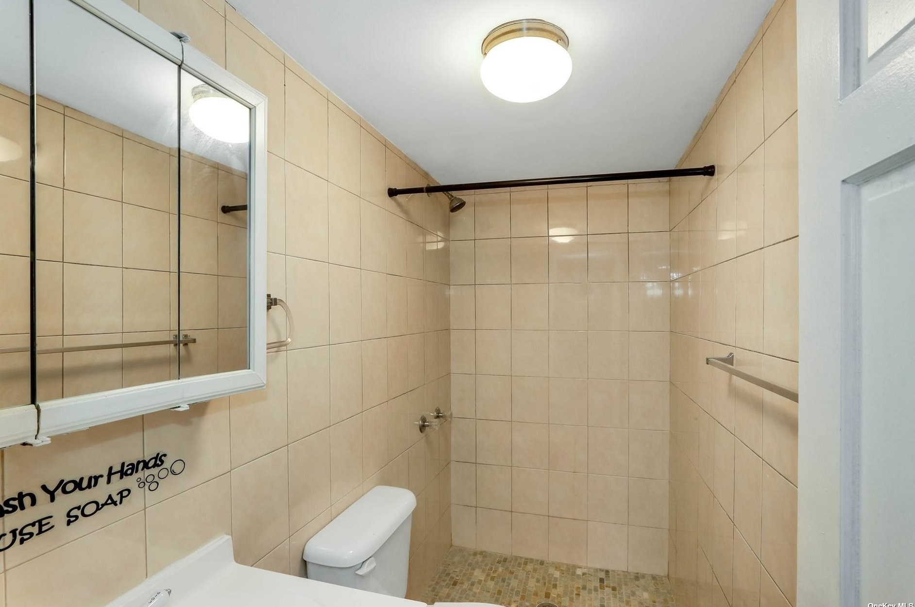 51-69 72nd Pl, Flushing NY exterior