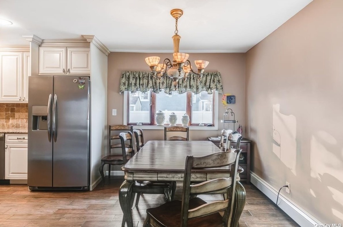 33 Nearwater Ave, East Massapequa NY  11758-8438 exterior