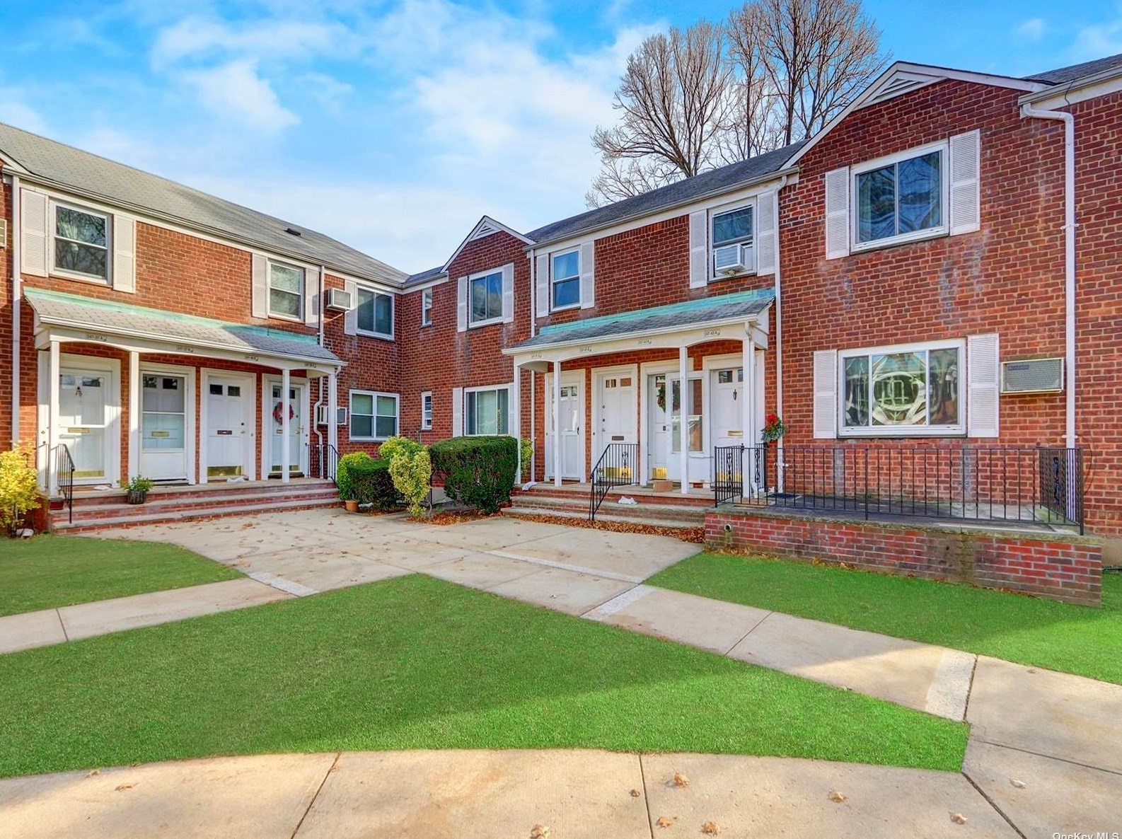 247-41 77th Crescent #f-2, Jamaica, NY 11426