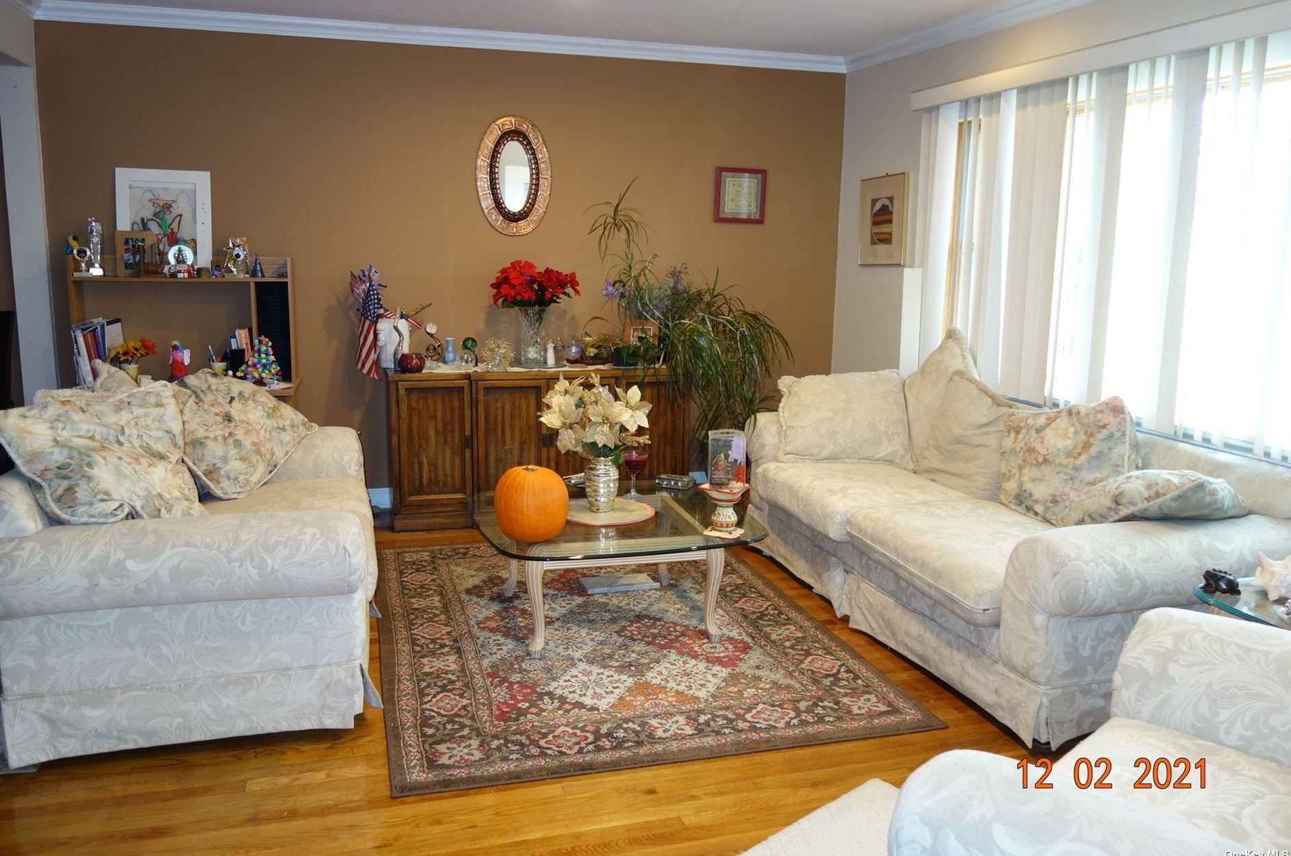 224 Franklin Ave, Barnum Island, NY 11558-1309
