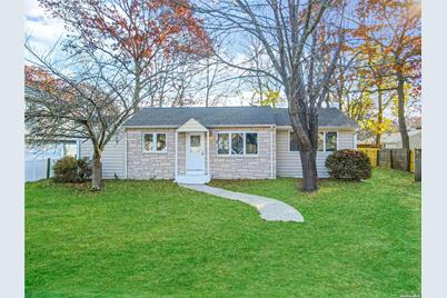 10 Wellwood Drive - Photo 1