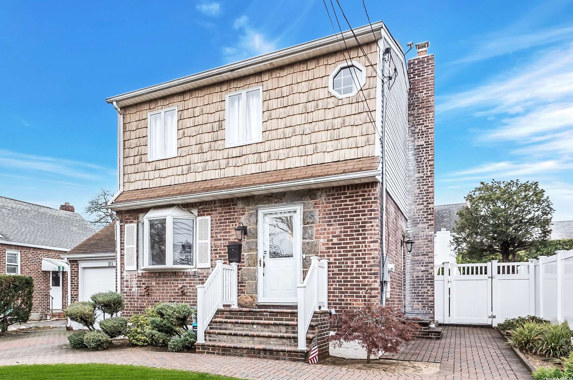 211 Claflin Blvd, Franklin Square, NY 11010-2306