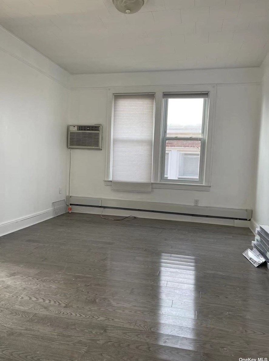 202-11 36th Ave #2fl, Flushing, NY 11361
