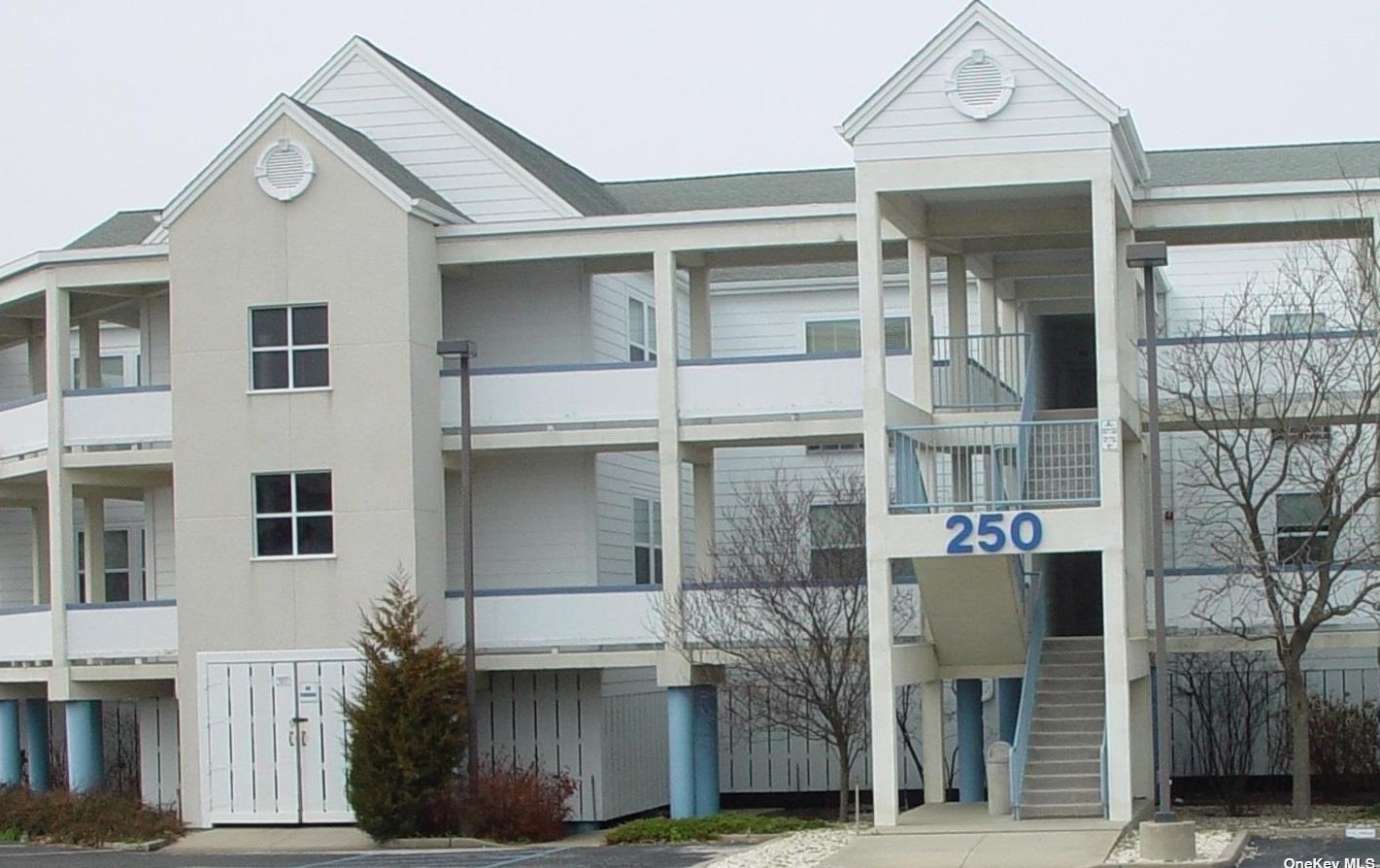 260 Dune, West Hampton Beach, NY 11978