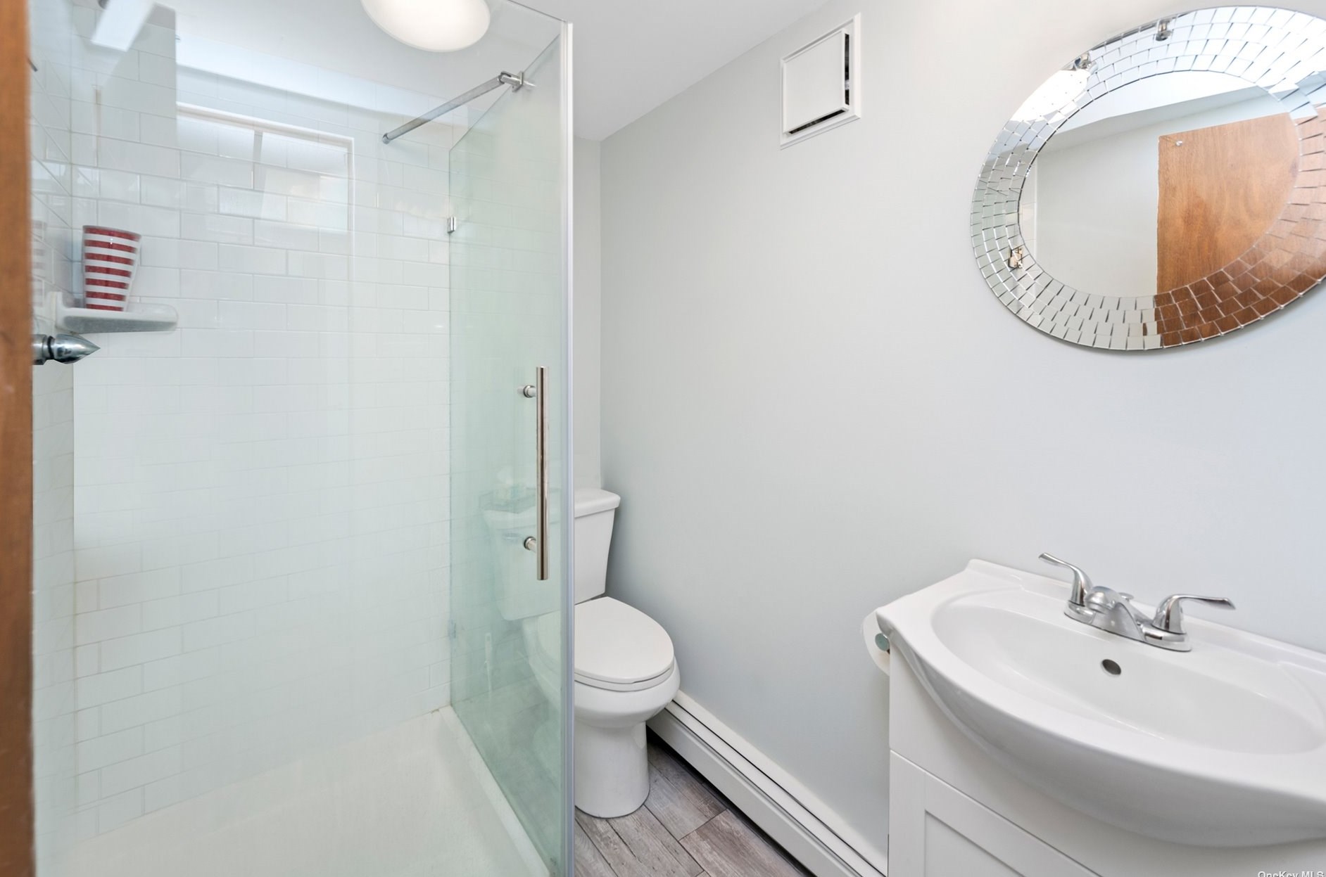 65 Creighton Ave, Hauppauge NY 11779-4445 exterior