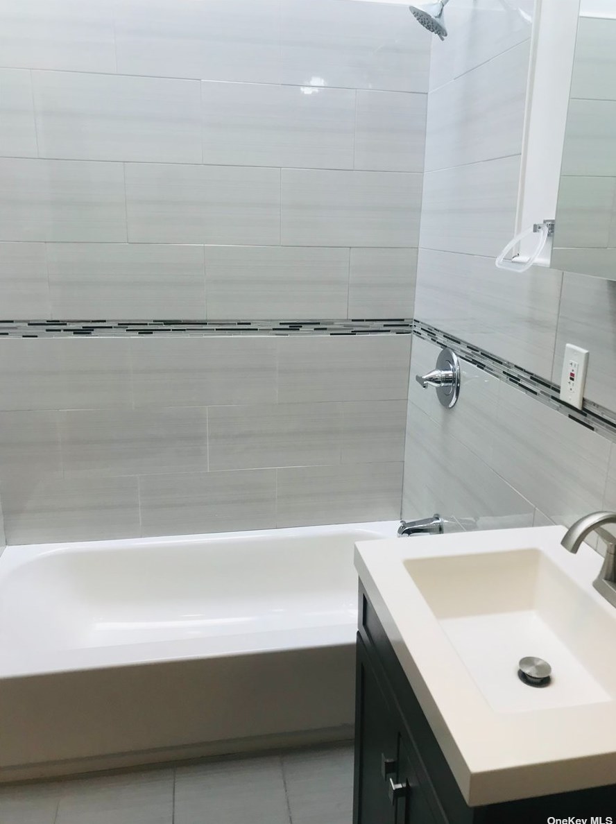 963 New York Ave #2, Brooklyn, NY 11203