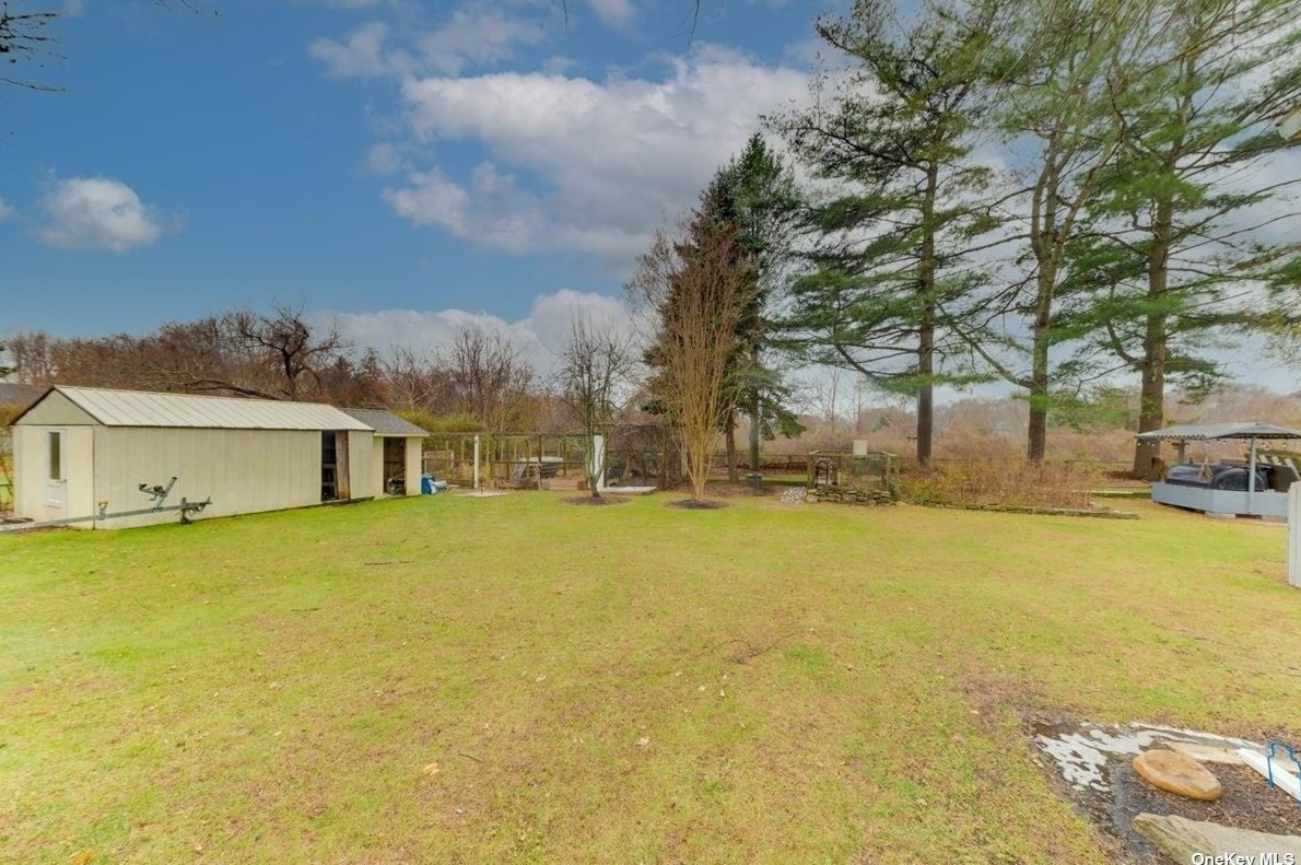 415 Mccann Ln, Greenport, NY 11944