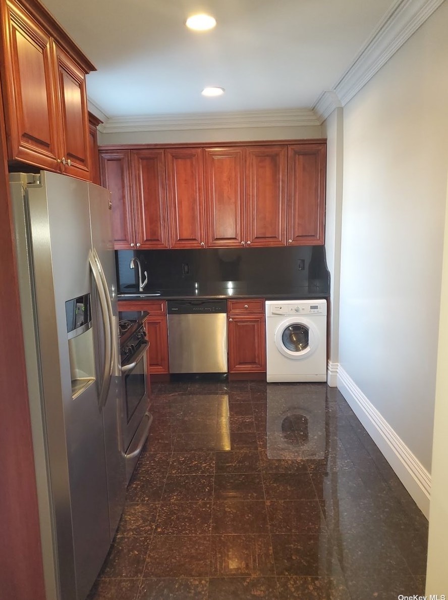 97 Cedarhurst Ave Apt 3c, Cedarhurst, NY