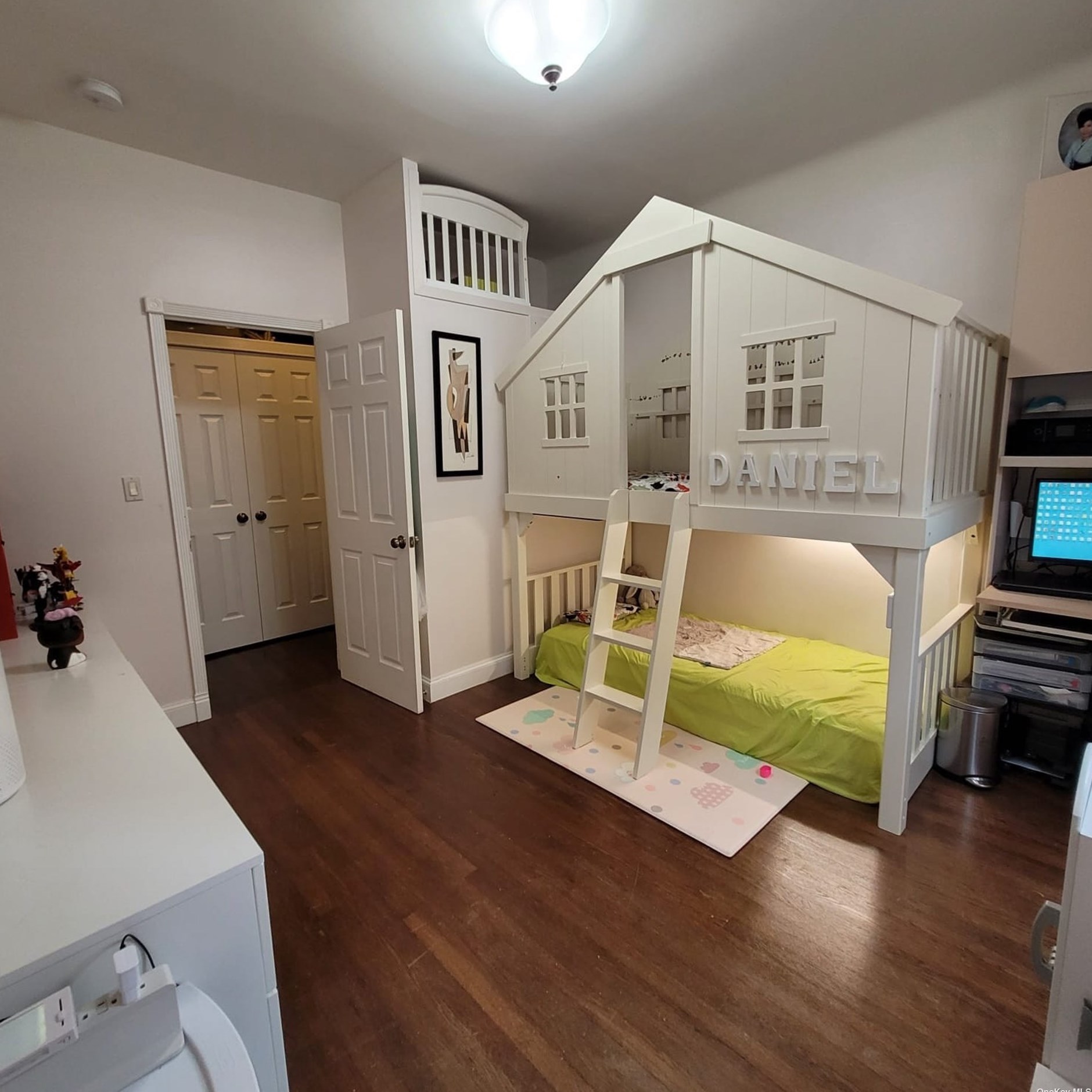 35-30 82nd St #43, Flushing, NY 11372