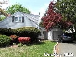 131 Seaview Ave, Northport, NY 11768
