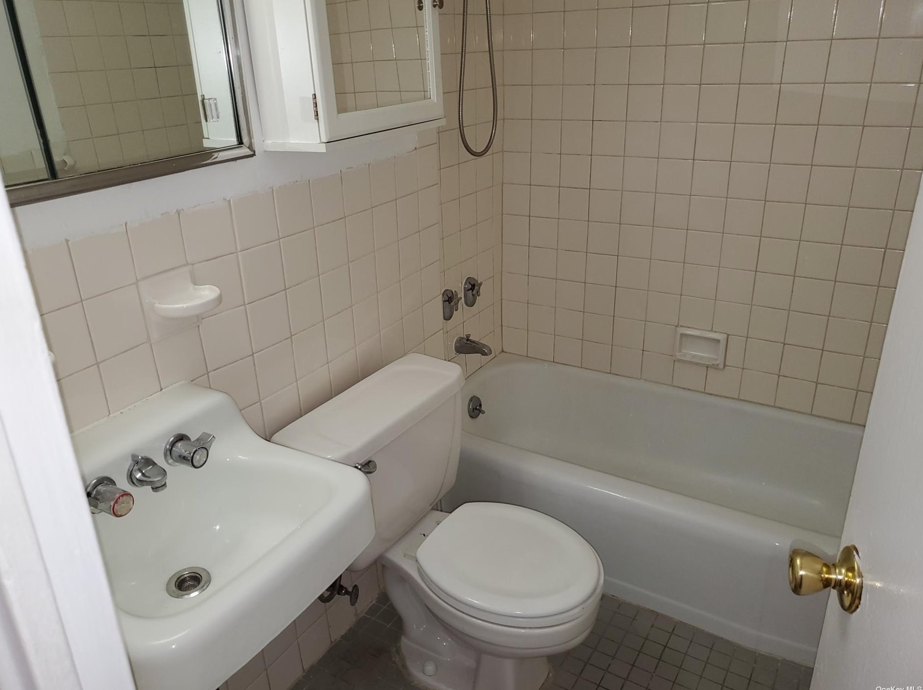 61-15 98th St #16 N, Flushing, NY 11374