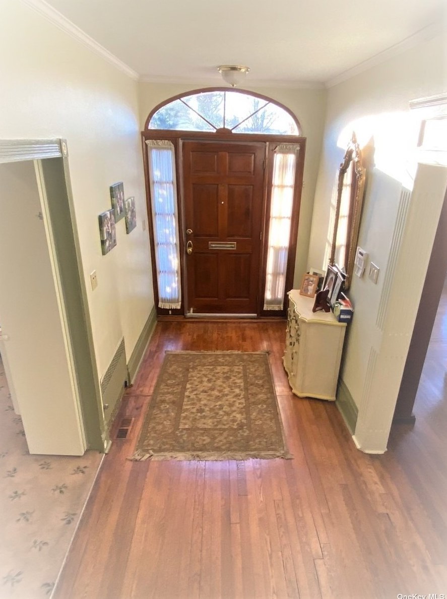 362 Westwood, Woodsburgh, NY 11598