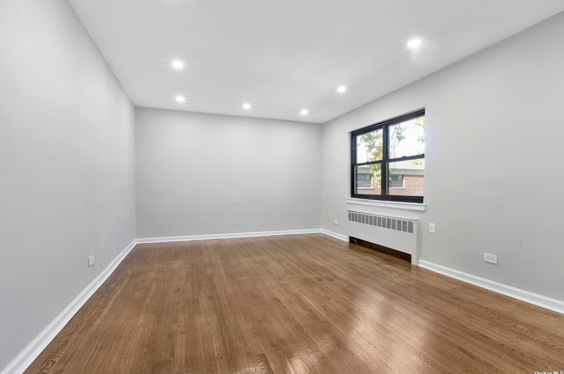 76-18 Springfield Blvd, Flushing, NY 11364-3556