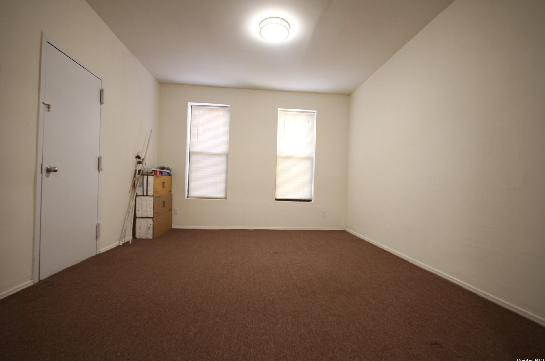 71-11 68th St, Flushing NY  11377-1239 exterior