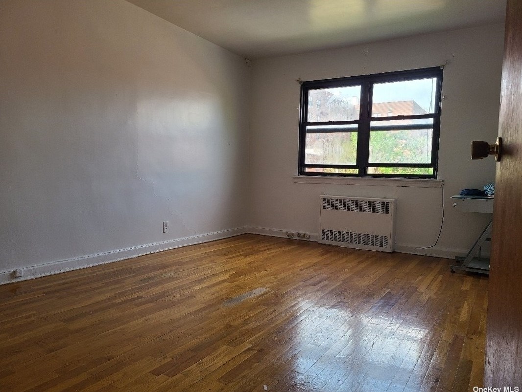 41-42 149th St, Flushing, NY 11355