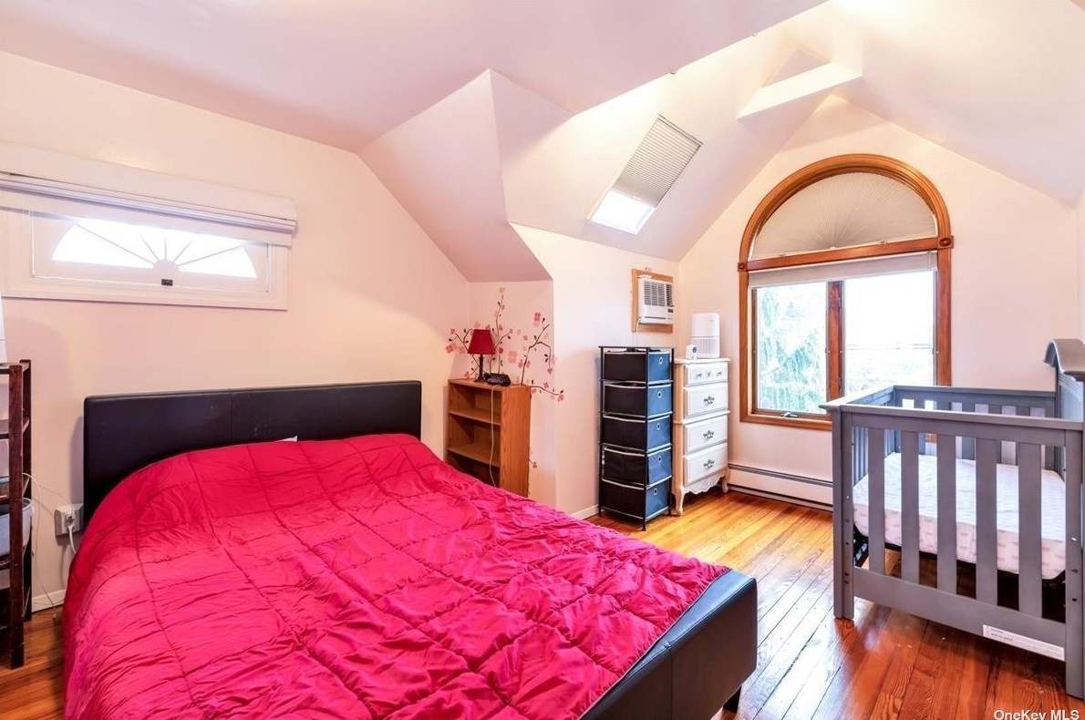 1685 Elsie Ave, North Merrick NY 11566-3020 exterior