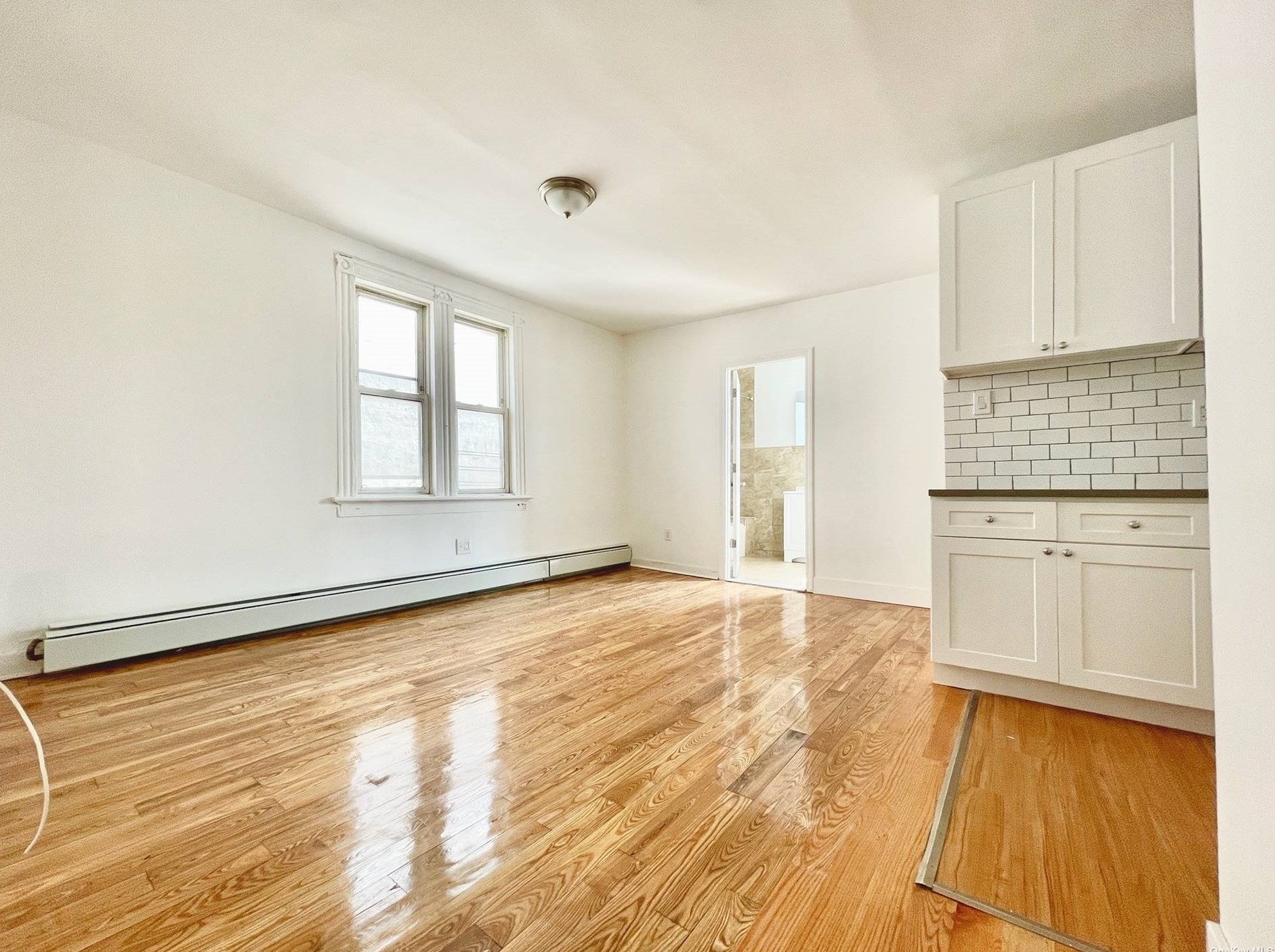 210 Sunnyside Ave #3, Brooklyn, NY 11208