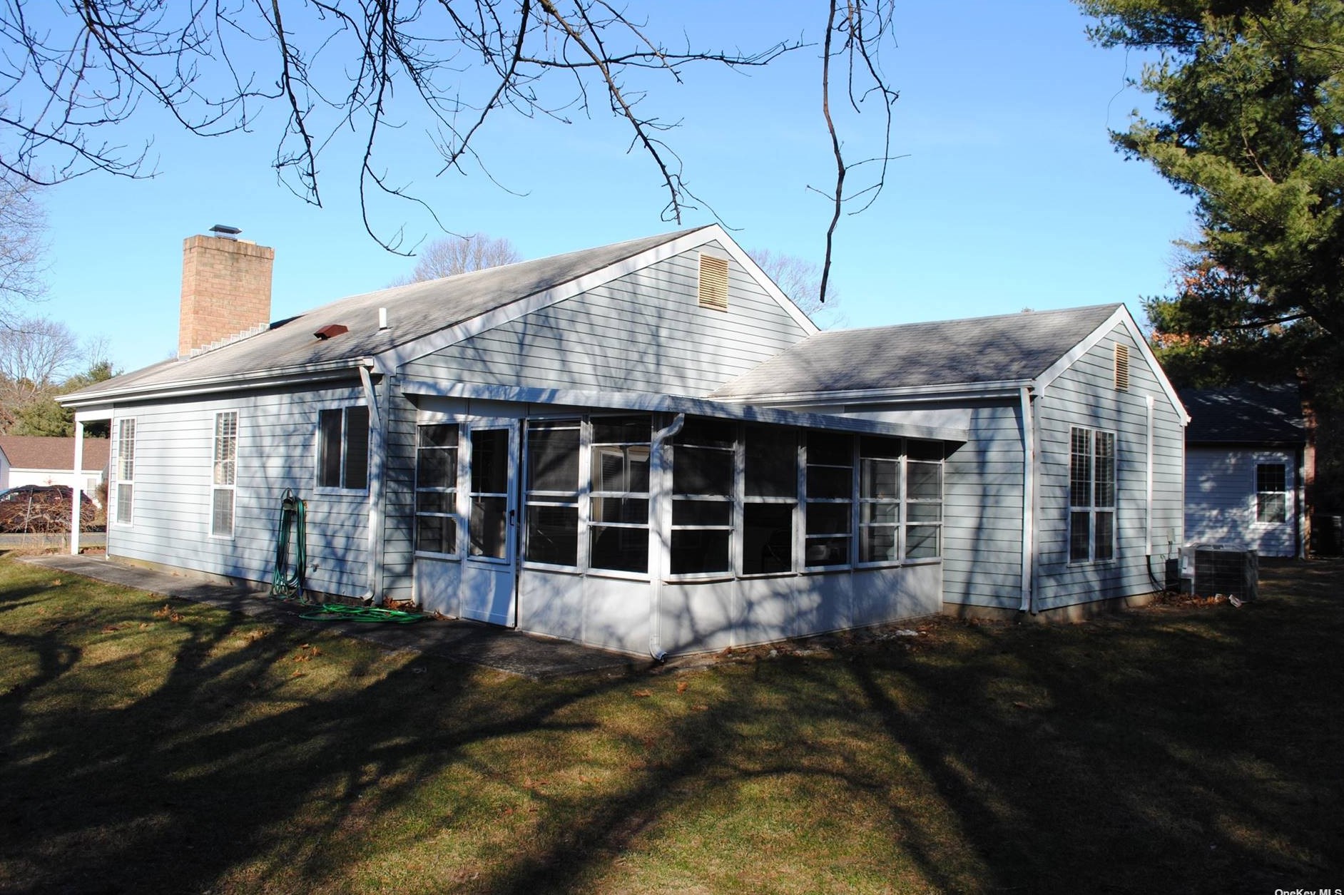 11 Kingston Dr #11, Panamoka, NY 11961