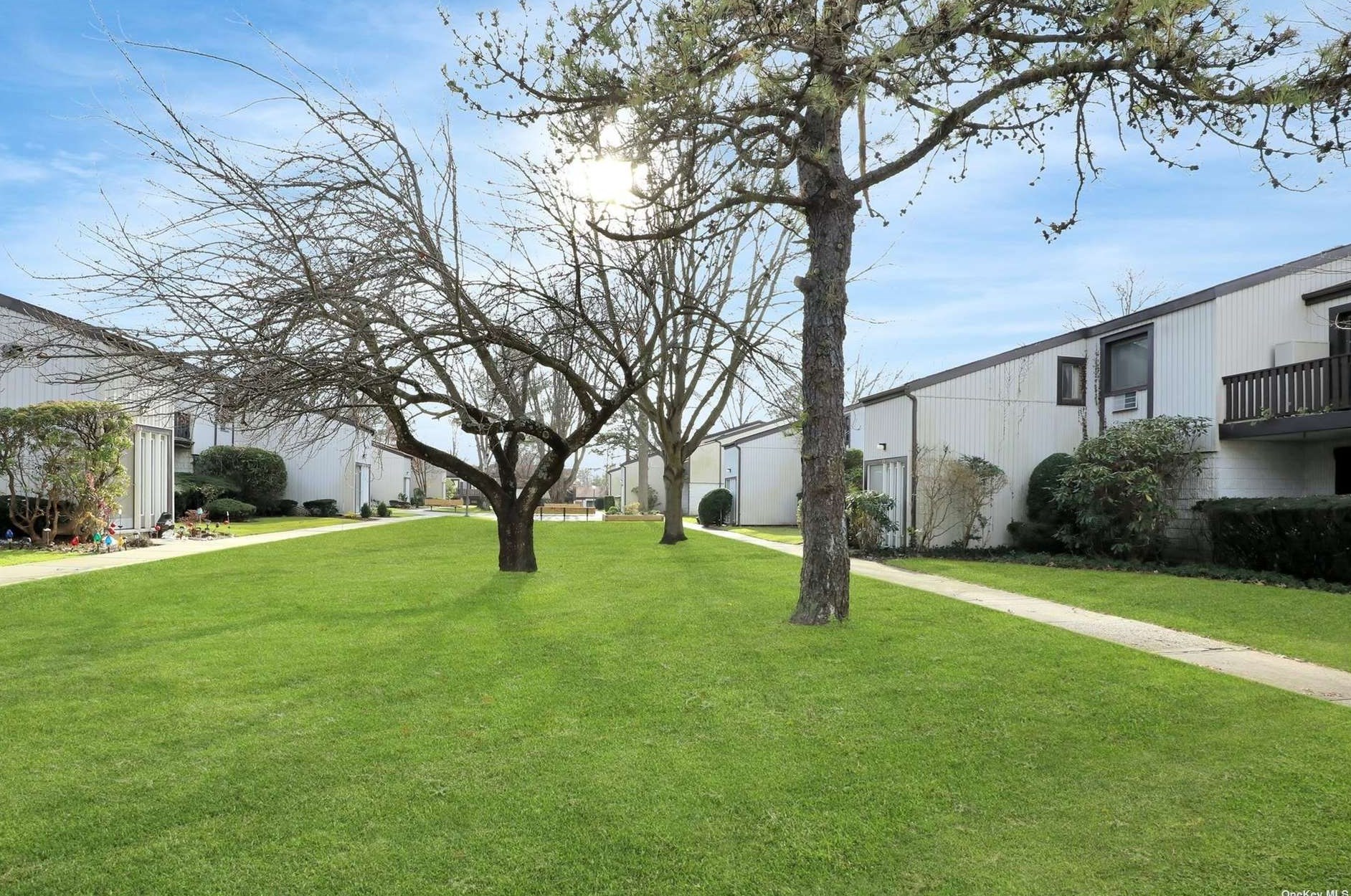 65 Richmond Blvd #1a, Hauppauge, NY 11779