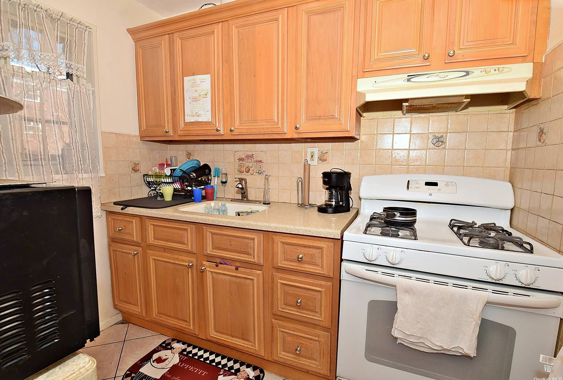 86-59 Springfield Blvd #upper, Jamaica, NY 11427
